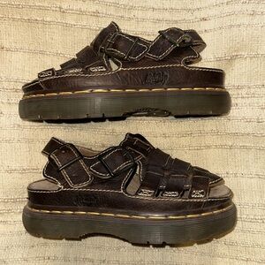 Dr. Martens Fisherman sandal // leather // vintage // US 6 made in England